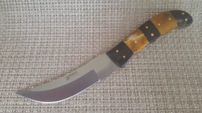 damascus steel hunting knife with two tone handle